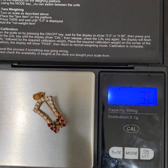 Vintage Unsigned Rhinestones Christmas Bell Brooch - Picture 9 of 9